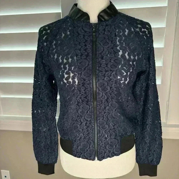 Stella & Dot Lace Bomber - Picture 1 of 9